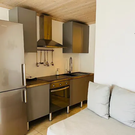 Klaras House דירה